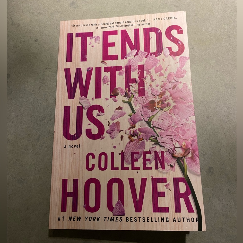 It Ends With Us - Colleen Hoover